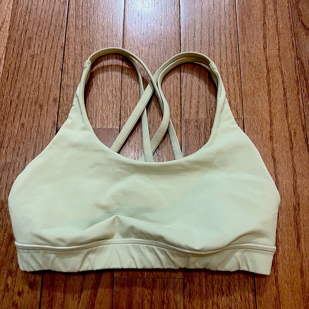 Lululemon bra size 6